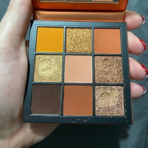 Huda beauty palette